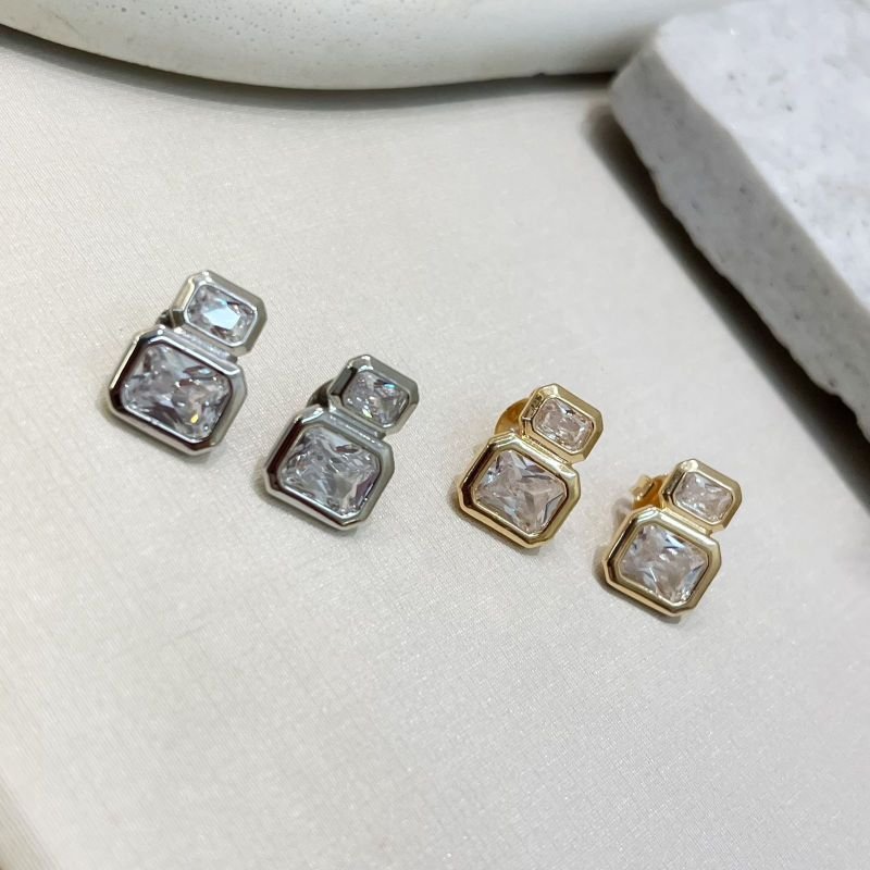 Brinco Asteria Zircônia Retangular Ouro e Ródio