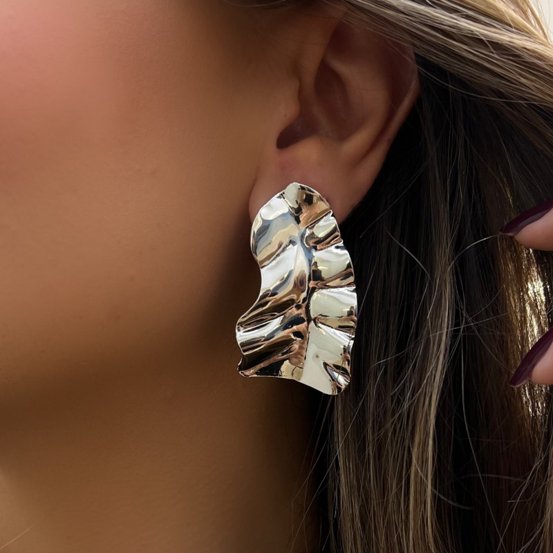 Brinco Folhagem Banho Ouro